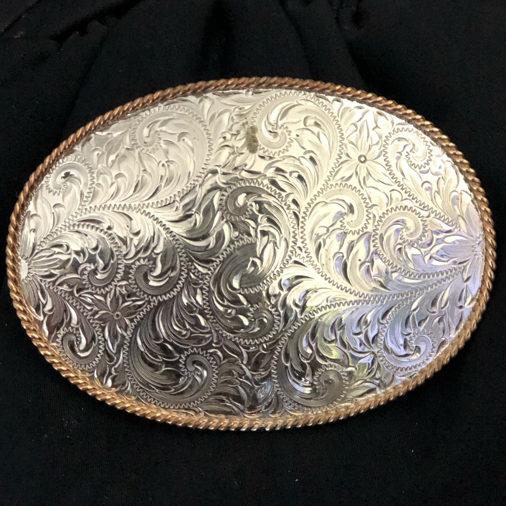 Oval Belt Buckle